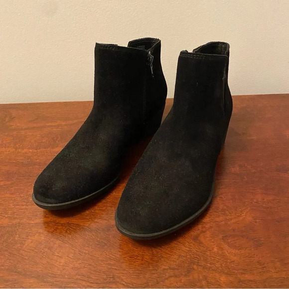 Lucky Brand Shoes - NWOT Lucky Brand Ankle Boots